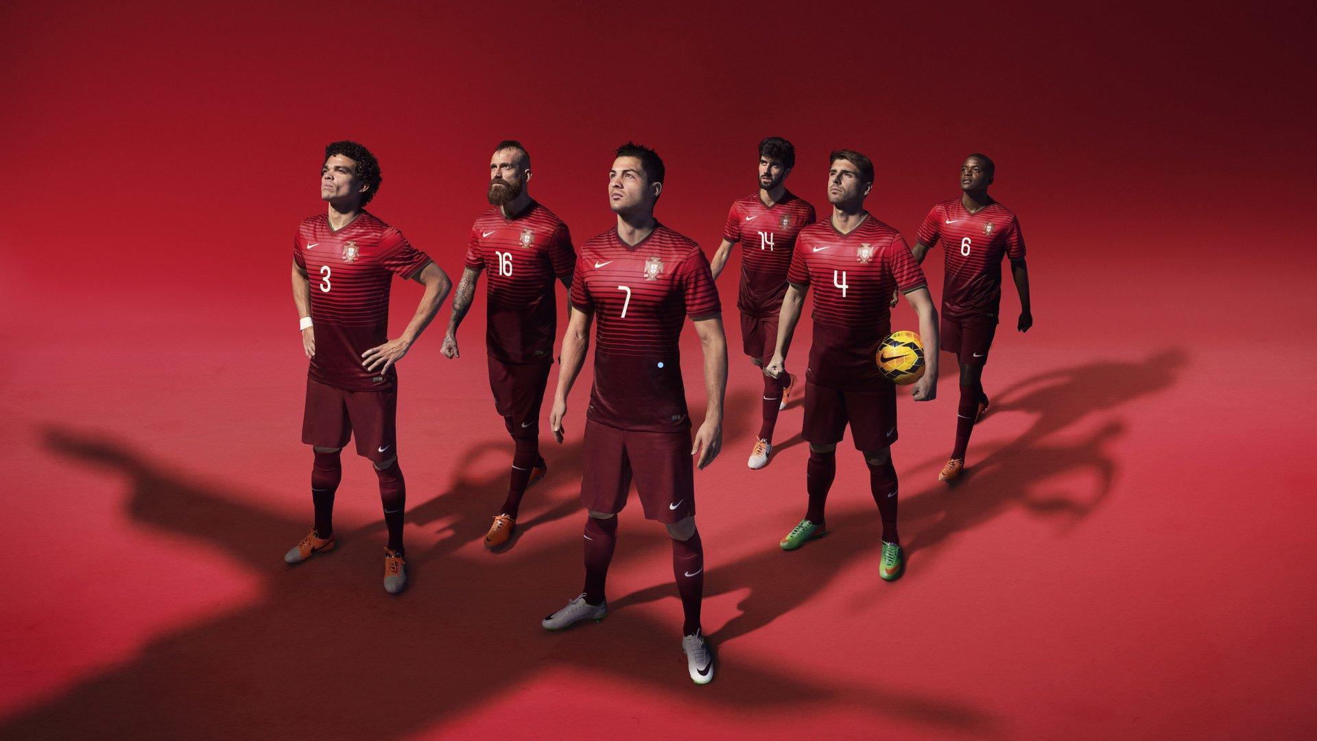 澳大利亚女足巨星萨姆·克尔与伴侣婚礼在即 体坛共庆多元爱情佳话